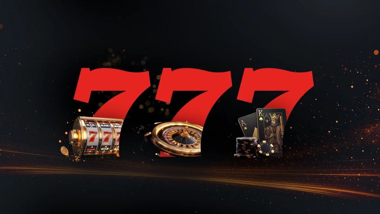 Split-screen gaming on mobile: Free Fire tournament bracket on left, live roulette table on right